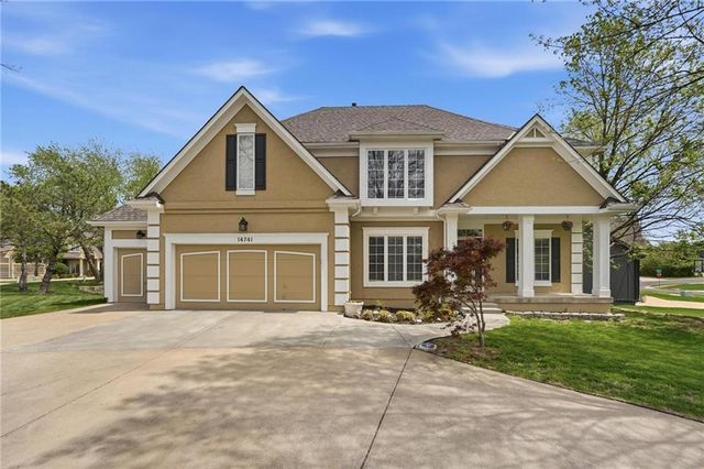 14741 Robinson Street, Overland Park, KS 66223