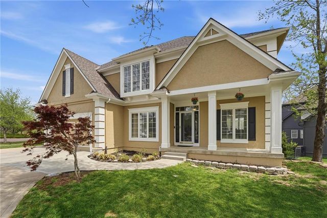 14741 Robinson Street, Overland Park, KS 66223