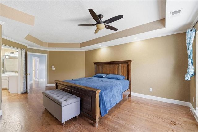 14741 Robinson Street, Overland Park, KS 66223