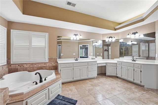 14741 Robinson Street, Overland Park, KS 66223