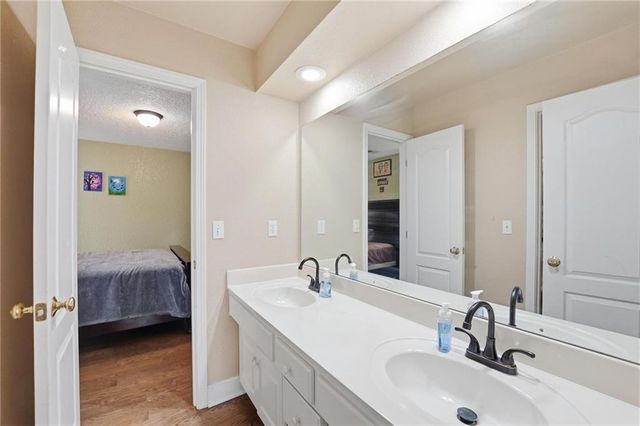 14741 Robinson Street, Overland Park, KS 66223