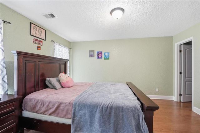 14741 Robinson Street, Overland Park, KS 66223