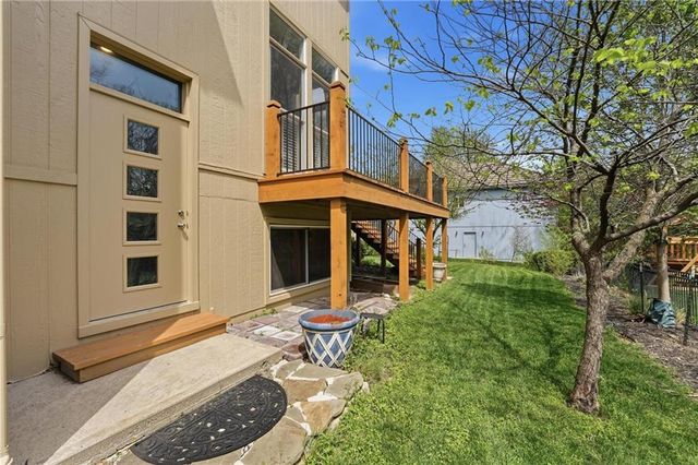 14741 Robinson Street, Overland Park, KS 66223