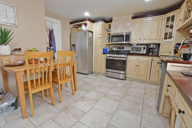 478 Marcy Avenue, Riverhead, NY 11901
