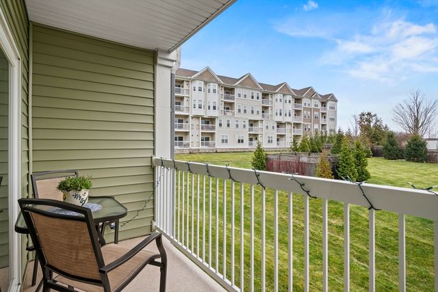 2 Talbot Way 2208, Westborough, MA 01581