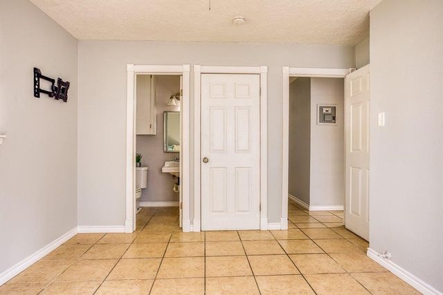 1410 Denver St, Portland, TX 78374