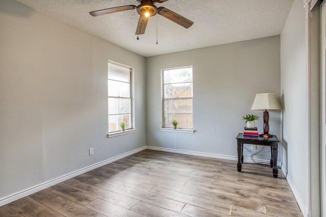 1410 Denver St, Portland, TX 78374