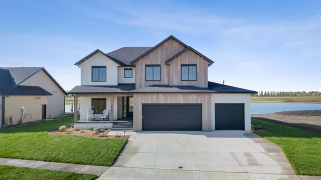 7711 81st Avenue S, Horace, ND 58047