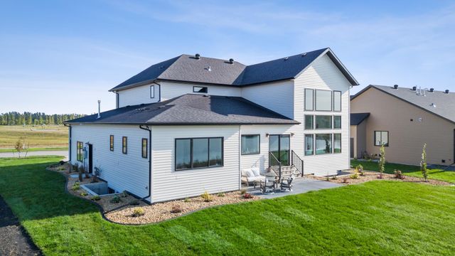 7711 81st Avenue S, Horace, ND 58047