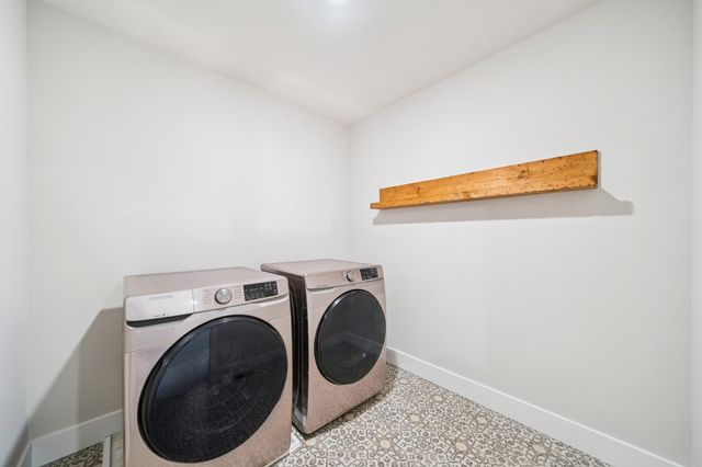 17660 Jett Circle SE, Prior Lake, MN 55372