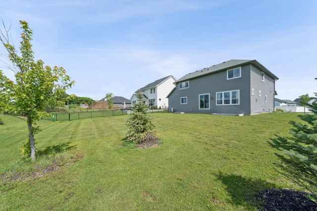 17660 Jett Circle SE, Prior Lake, MN 55372