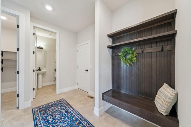 17660 Jett Circle SE, Prior Lake, MN 55372