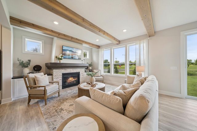 17660 Jett Circle SE, Prior Lake, MN 55372