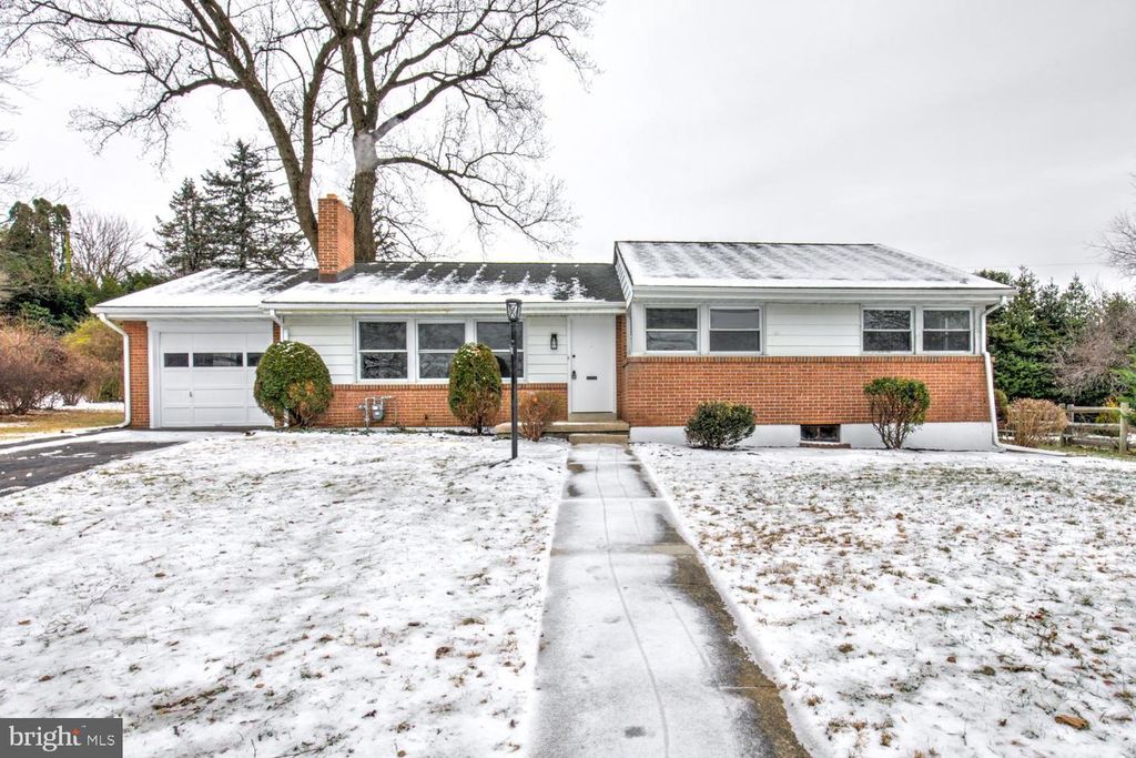 163 THOMAS PL, Reading, PA 19608