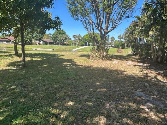 12768 Westhampton Circle, Wellington, FL 33414