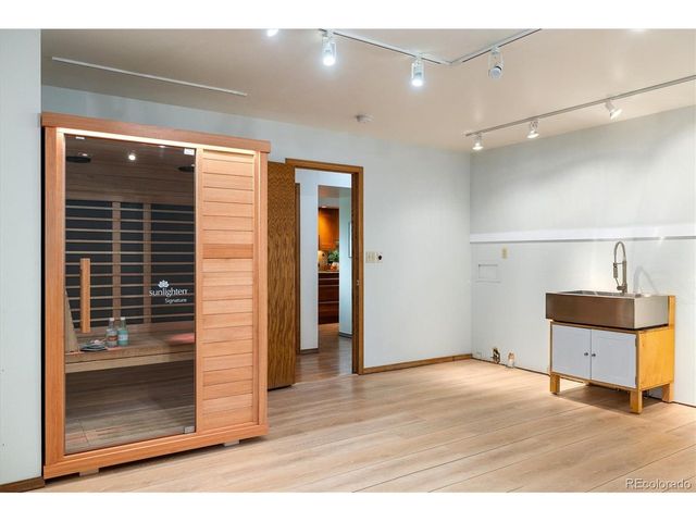 2055 Kalmia Ave, Boulder, CO 80304