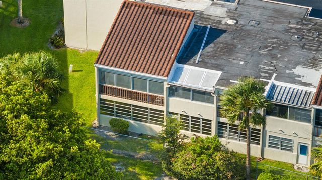 2540 BOUNDBROOK Boulevard 110, Palm Springs, FL 33406