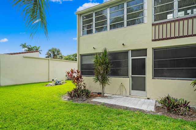 2540 BOUNDBROOK Boulevard 110, Palm Springs, FL 33406