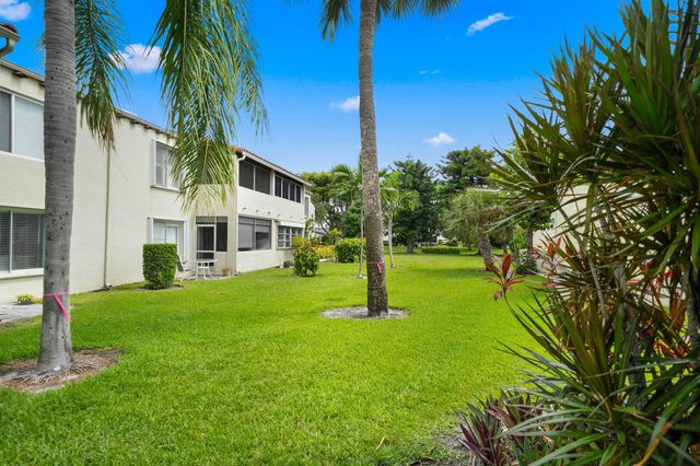 2540 BOUNDBROOK Boulevard 110, Palm Springs, FL 33406