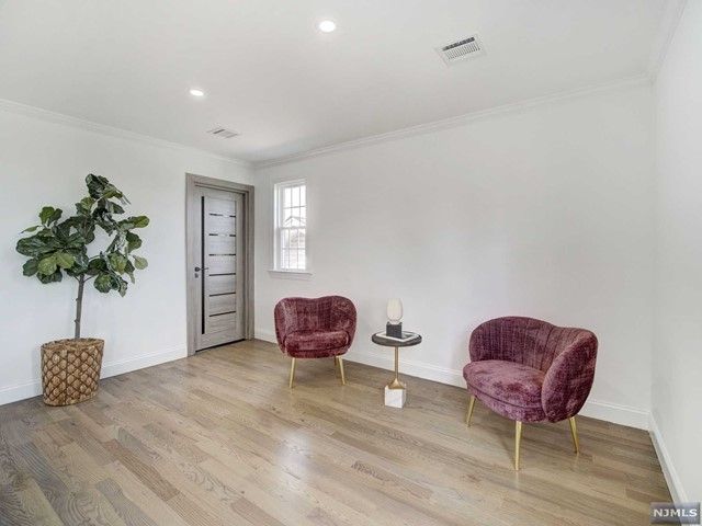 416 Kingsland Avenue, Lyndhurst, NJ 07071