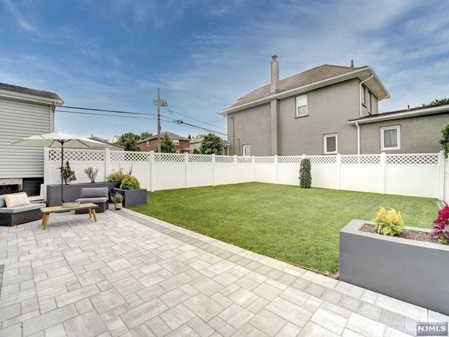 416 Kingsland Avenue, Lyndhurst, NJ 07071