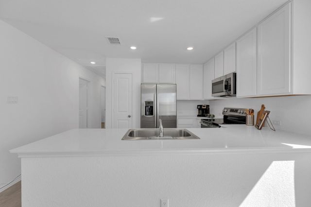 353 Marty Allen LOOP, Jarrell, TX 76537