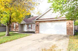 607 QUICK SAND CIR, Columbia, MO 65202
