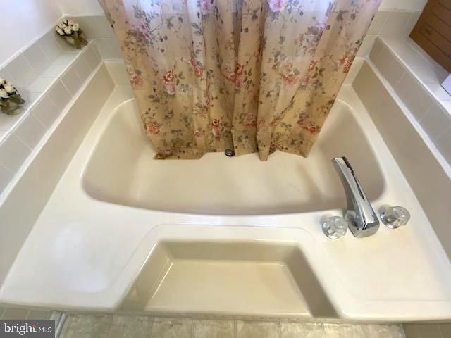 30 CLAVER HILL WAY, Mount Laurel, NJ 08054