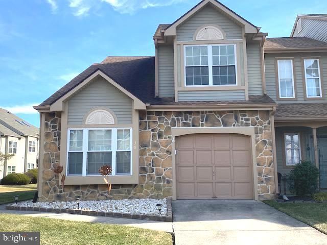 30 CLAVER HILL WAY, Mount Laurel, NJ 08054