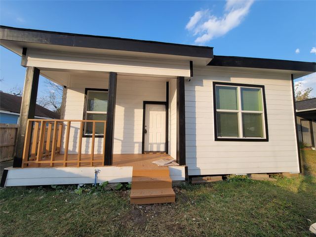 7973 Sparta Street, Houston, TX 77028