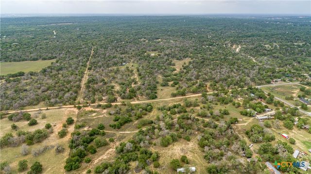 132 Roemer Lane, Floresville, TX 78114