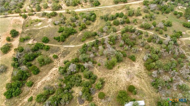 132 Roemer Lane, Floresville, TX 78114