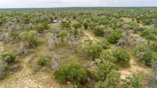 132 Roemer Lane, Floresville, TX 78114
