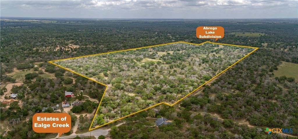 132 Roemer Lane, Floresville, TX 78114