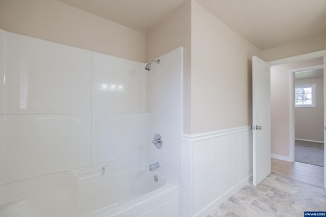 562 Connecticut Av SE, Salem, OR 97317