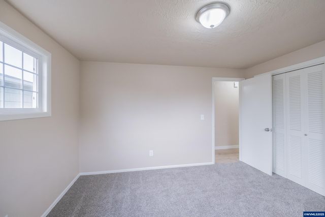 562 Connecticut Av SE, Salem, OR 97317