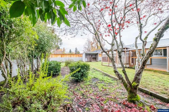 562 Connecticut Av SE, Salem, OR 97317