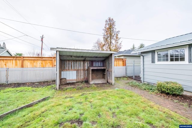 562 Connecticut Av SE, Salem, OR 97317