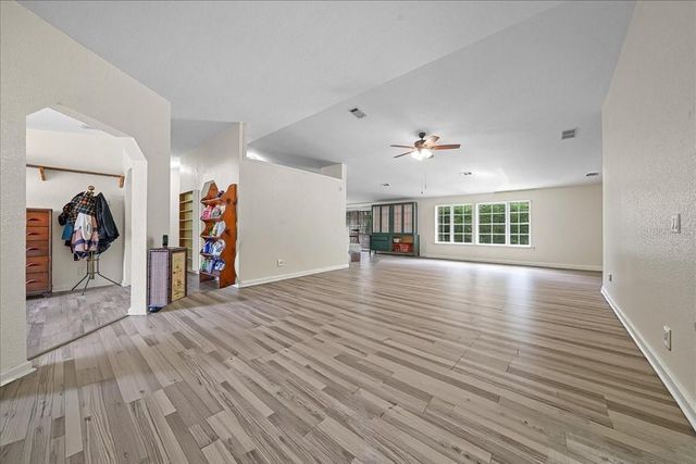 5098 E HIGHWAY 316, Citra, FL 32113