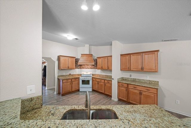 5098 E HIGHWAY 316, Citra, FL 32113