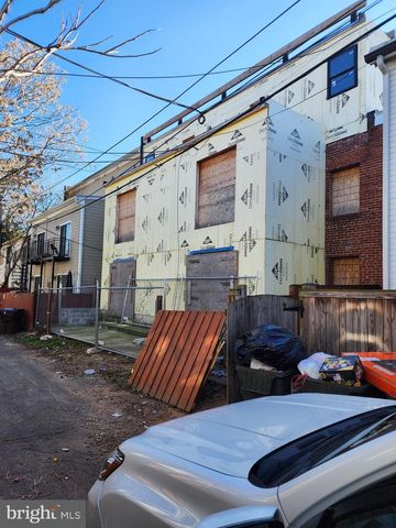 1616 E ST NE, Washington, DC 20002