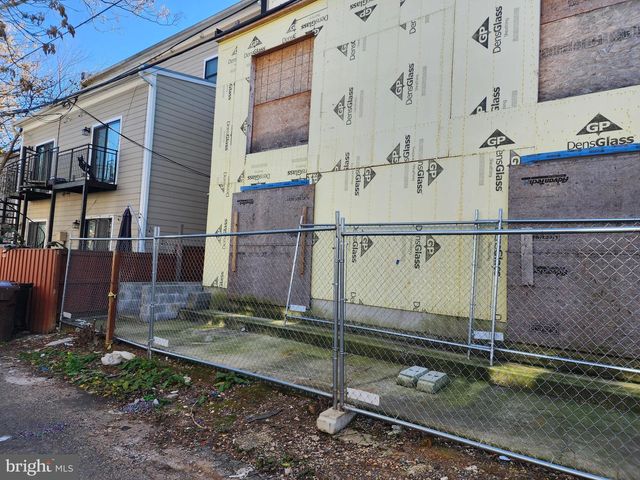 1616 E ST NE, Washington, DC 20002