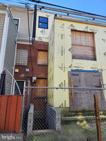 1616 E ST NE, Washington, DC 20002