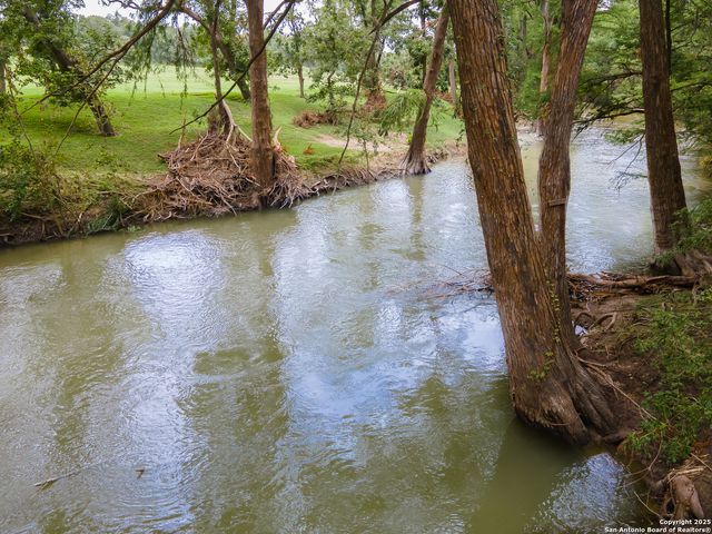 317-1 Saddle Mountain, Boerne, TX 78006