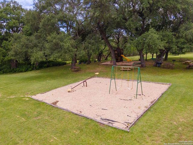 317-1 Saddle Mountain, Boerne, TX 78006