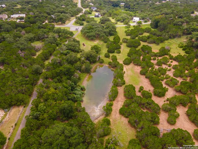 317-1 Saddle Mountain, Boerne, TX 78006