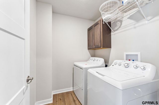 17009 Huntington Avenue, Omaha, NE 68116