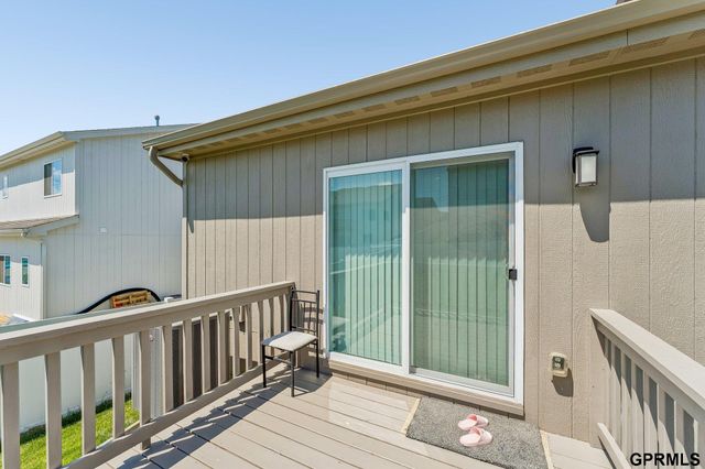 17009 Huntington Avenue, Omaha, NE 68116