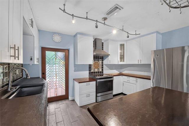 6270 62ND AVENUE N, Pinellas Park, FL 33781