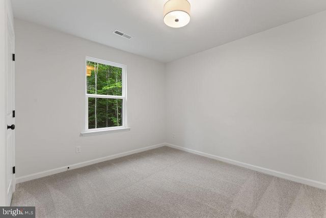 5831 STUBBS BRIDGE RD, Mineral, VA 23117